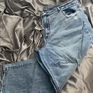 American eagle mom Jean